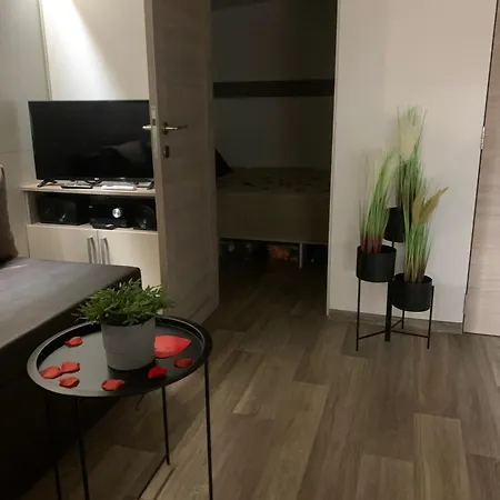 Privat Apartment Balatonszabadi Fürdőtelep